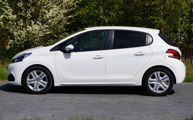 Peugeot 208 cena 35500 przebieg: 100000, rok produkcji 2018 z Warszawa małe 742